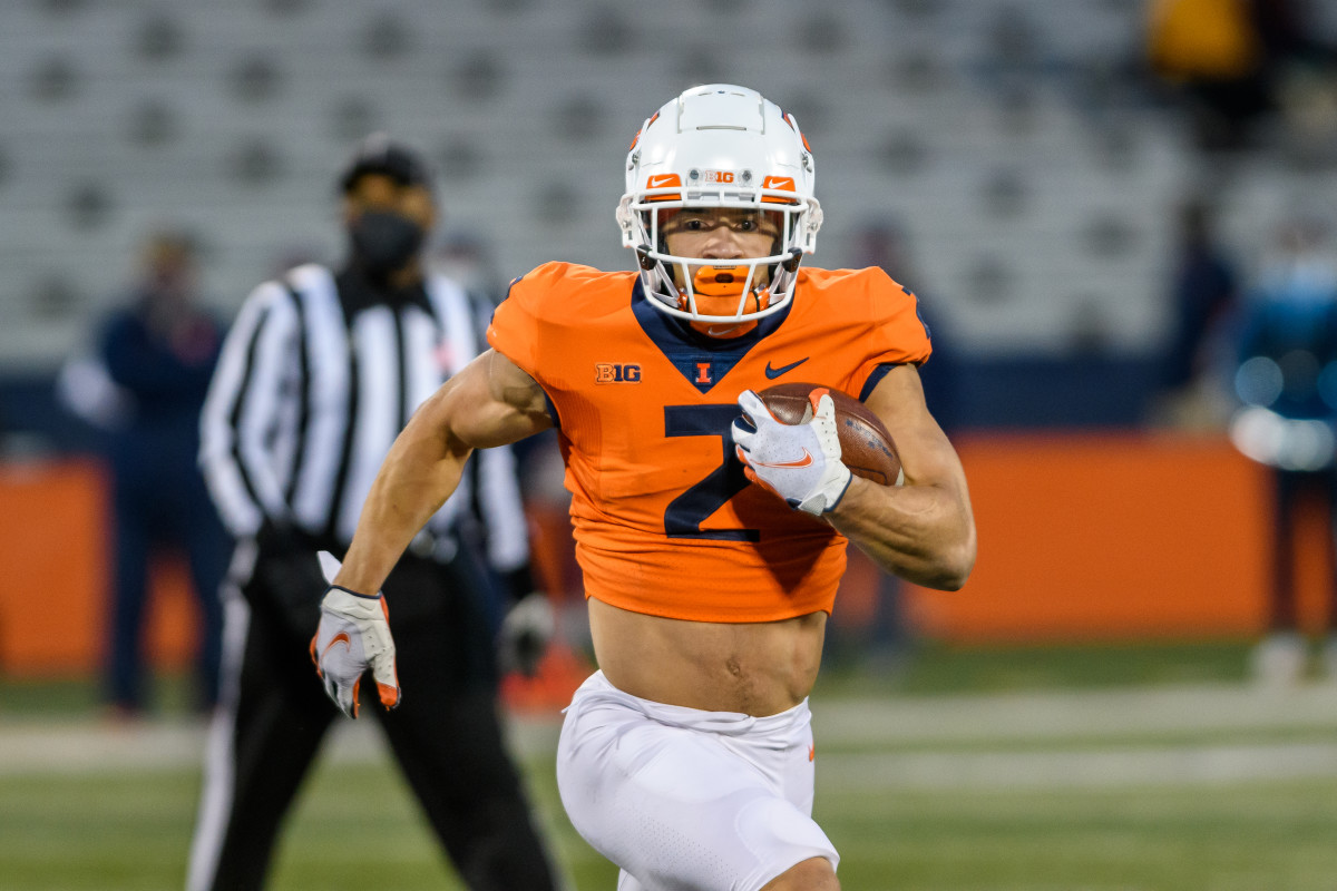 Illinois junior tailback Chase Brown finished the 2021 spring game on April 19 with 80 rushing yards on 10 carries and two touchdowns.